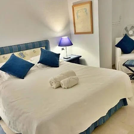 Lejlighed Beachfront 2 Bd & Private Garden
