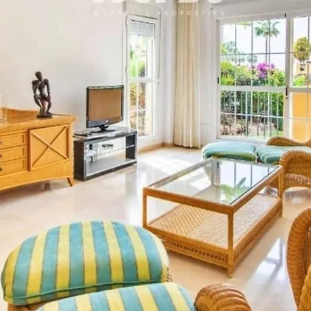 Lejlighed Beachfront 2 Bd & Private Garden Marbella