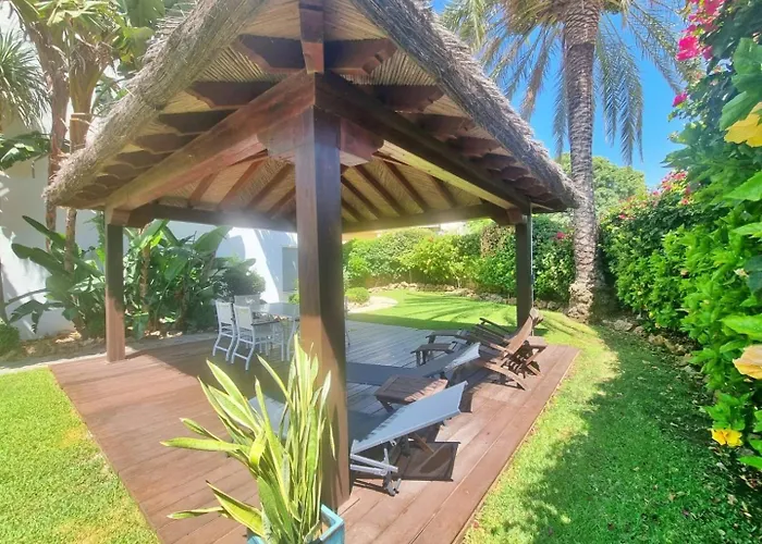 Lejlighed Beachfront 2 Bd & Private Garden Marbella